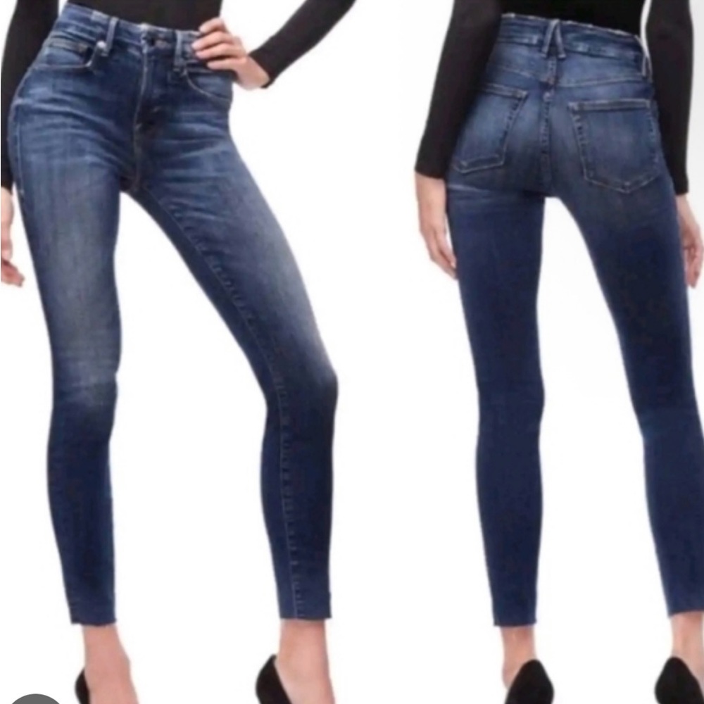 Good American stretchy skinny jeans